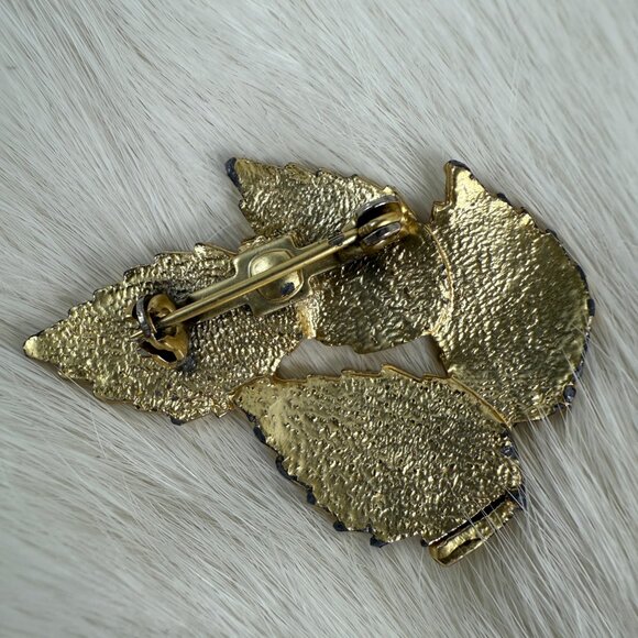 Vintage Cluster of Leaves Brooch Gold Tone 1.75" X 1.25" - Picture 3 of 5